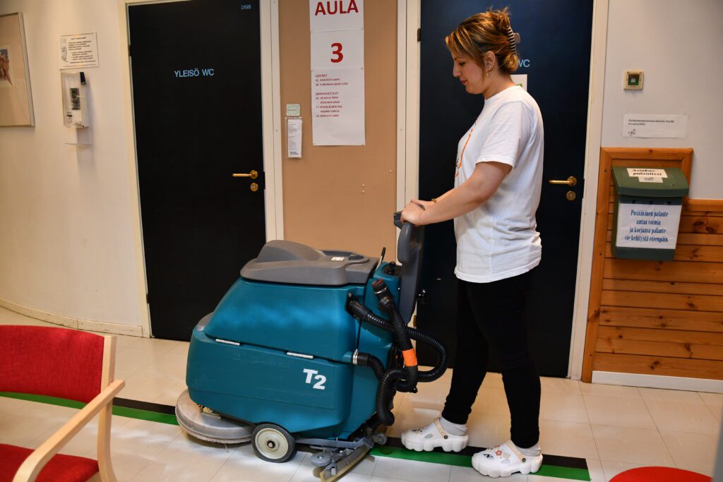 Räätälöityjä siivouspalveluja yrityksille